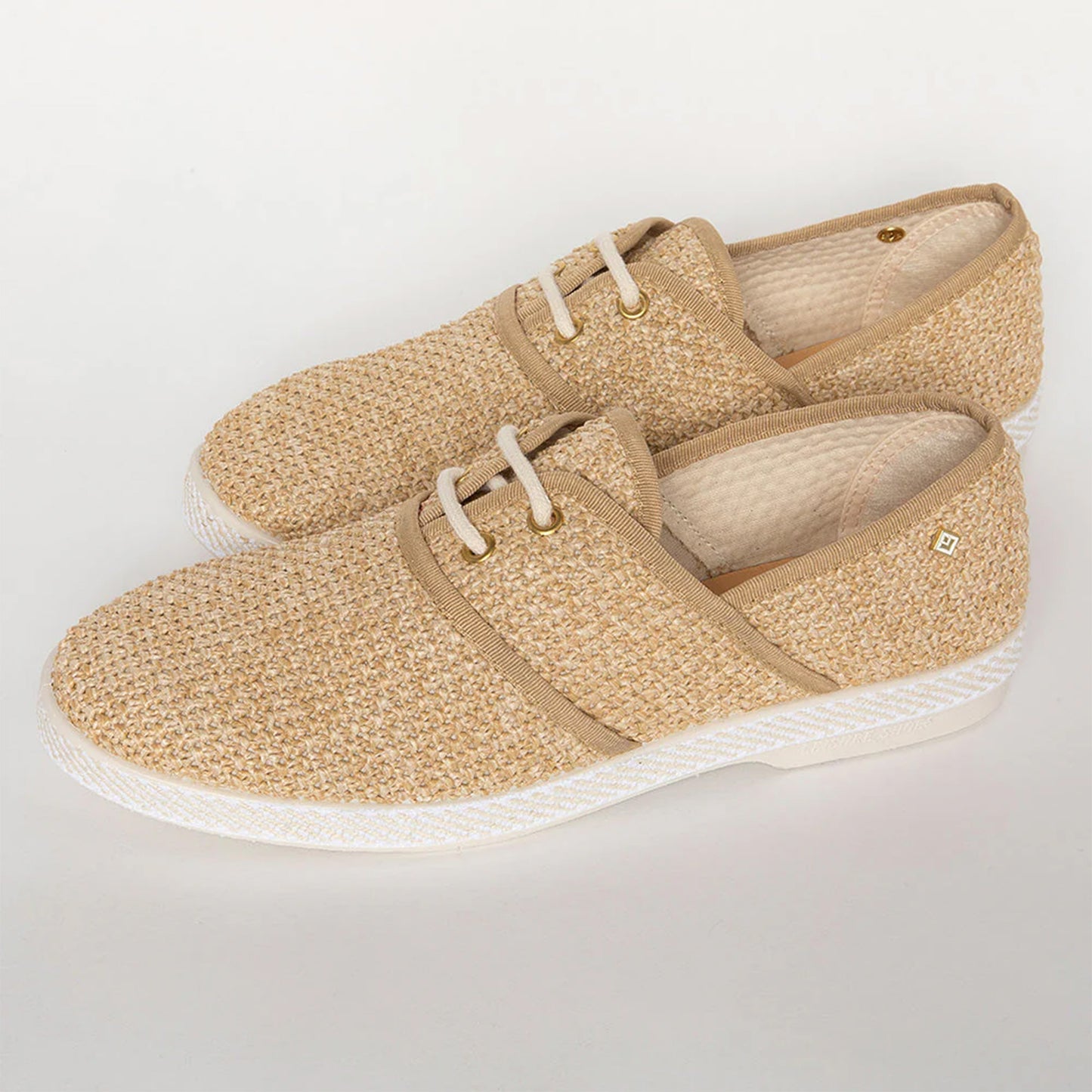 Laces Nudude beige