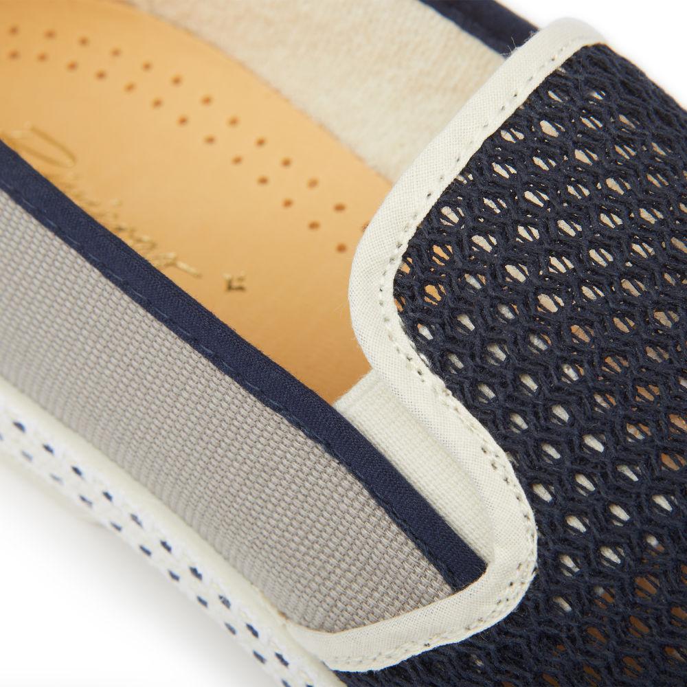 Classic Match Navy Grey