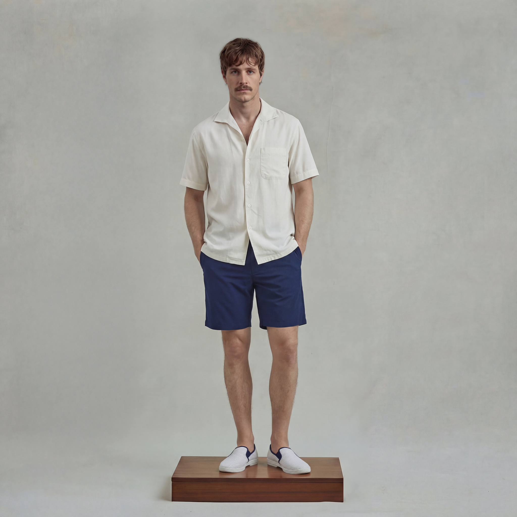 Short Sleeves Shirt in ecru Tencel with Shark Collar and chest pocket