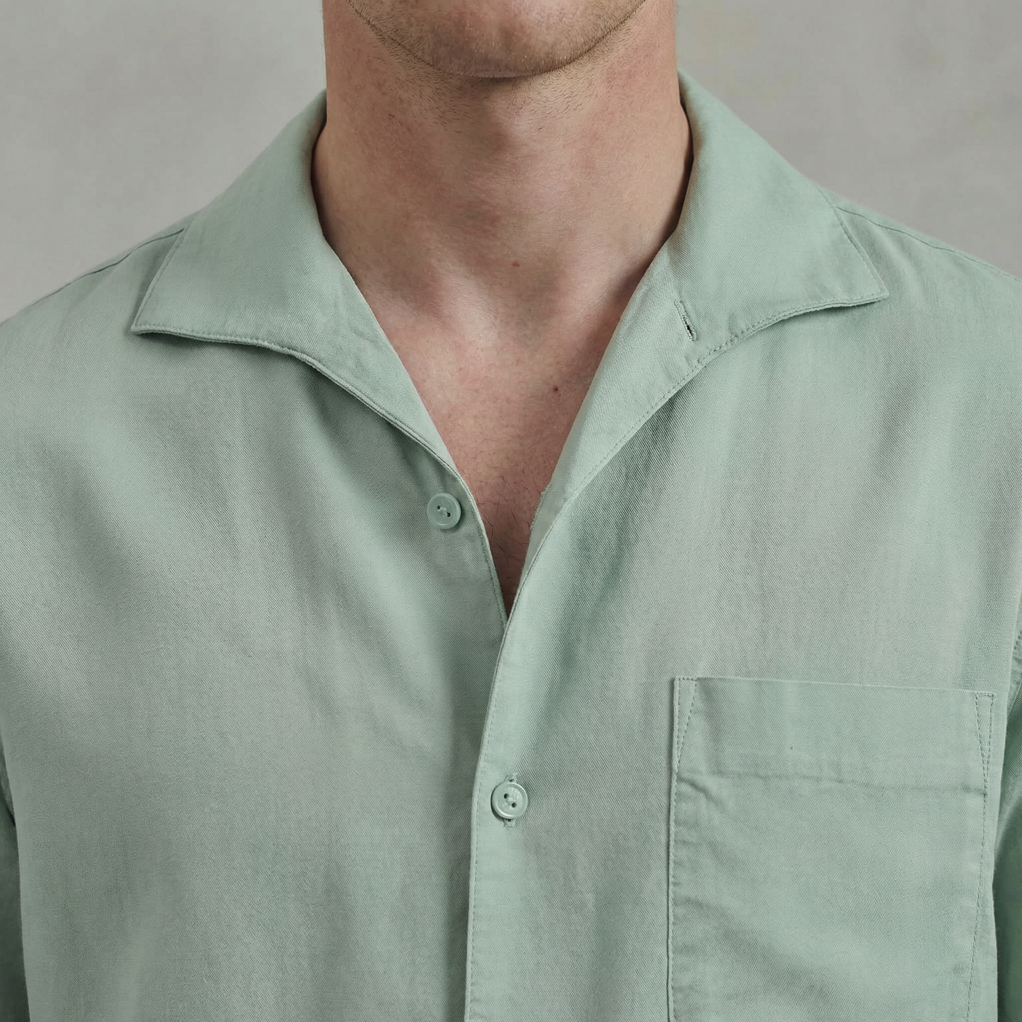 Short Sleeves Shirt in Tencel with Shark Collar and chest pocket