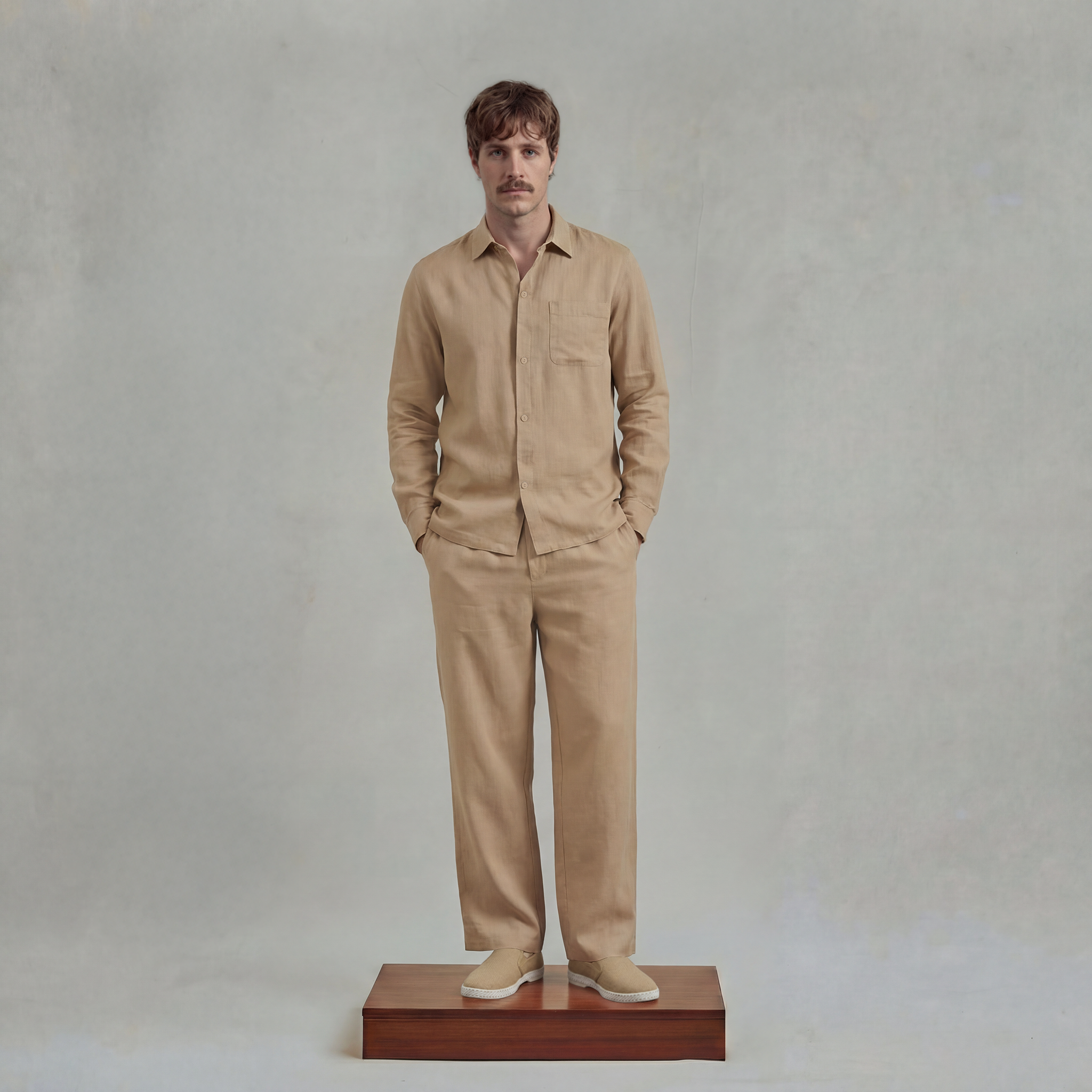 Long Sleeves Shirt in linen with chest pocket