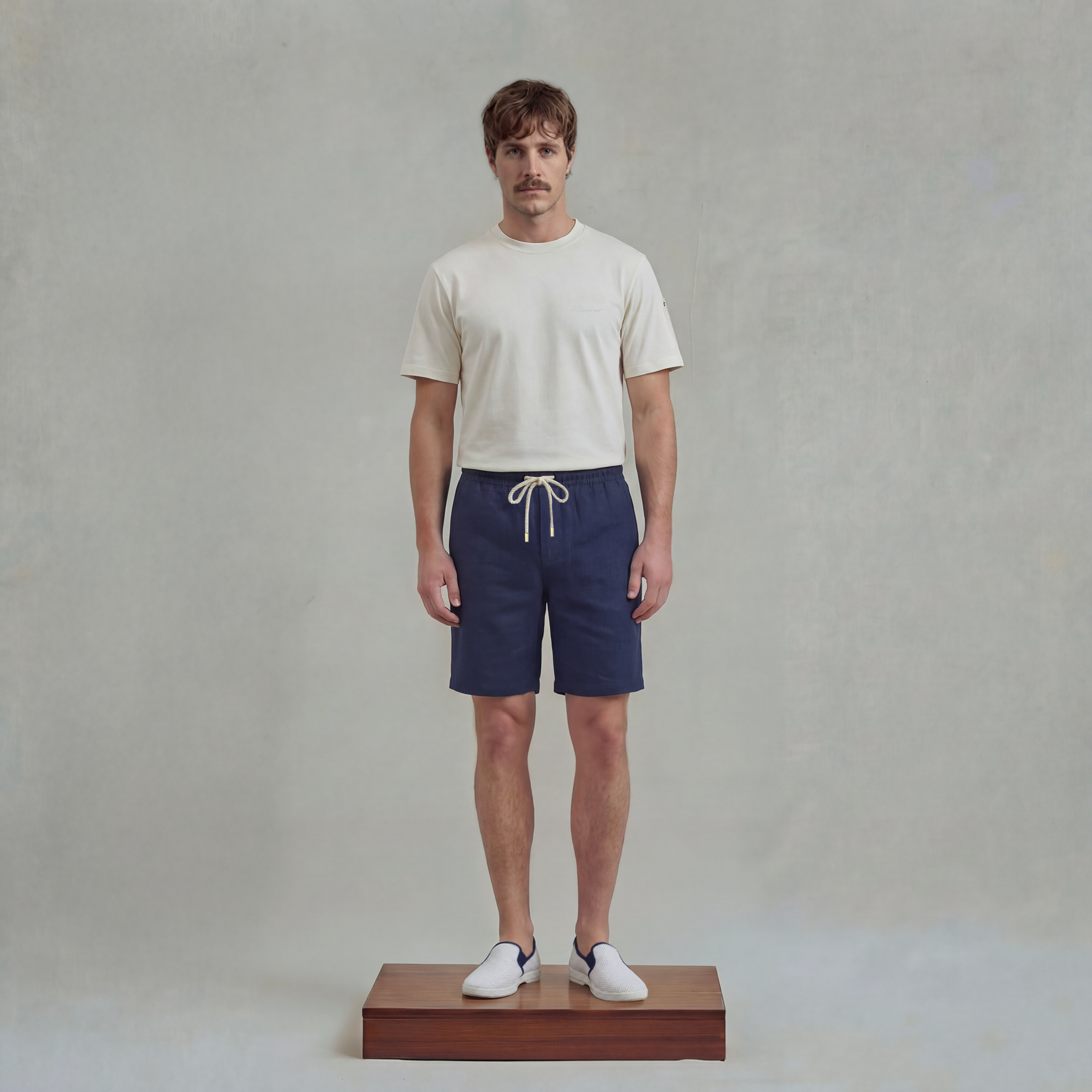 Navy linen shorts with Drawstring