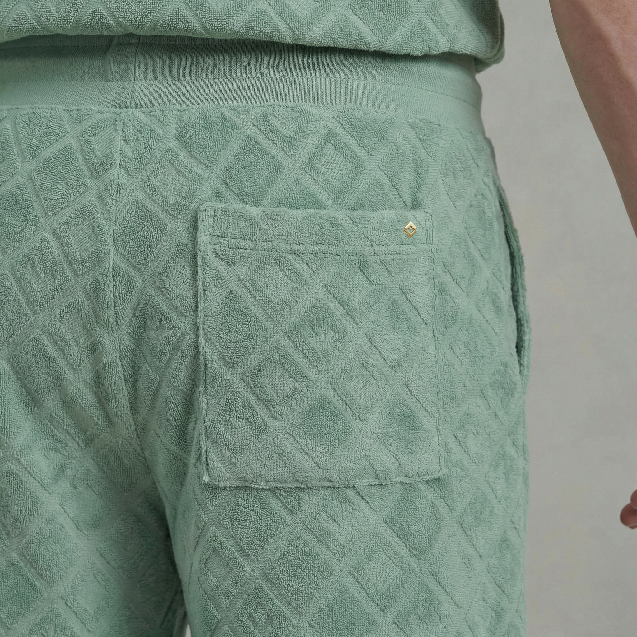 Straight Shorts in Fancy Jacquard Terry with drawstring