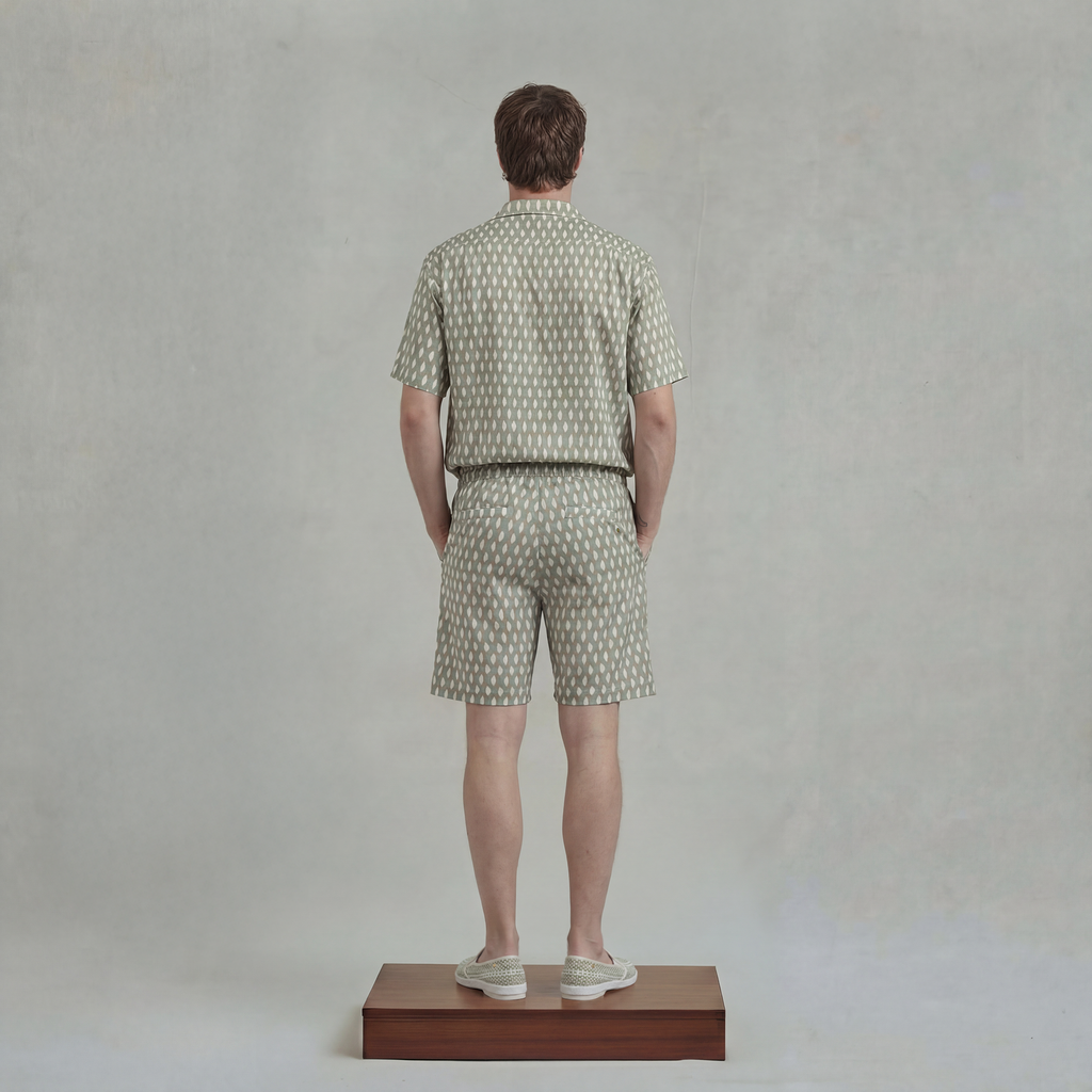 Short imprimé avec lien de serrage