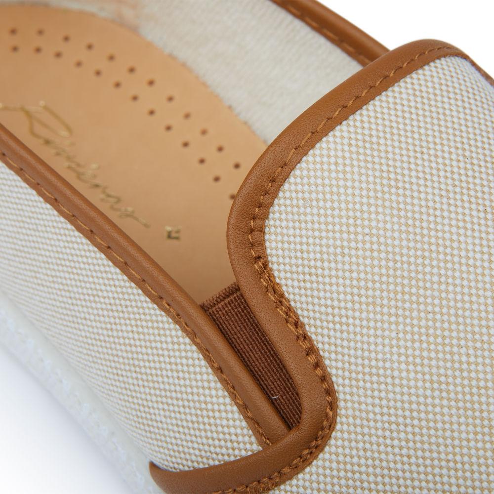 Les Champs Chantilly