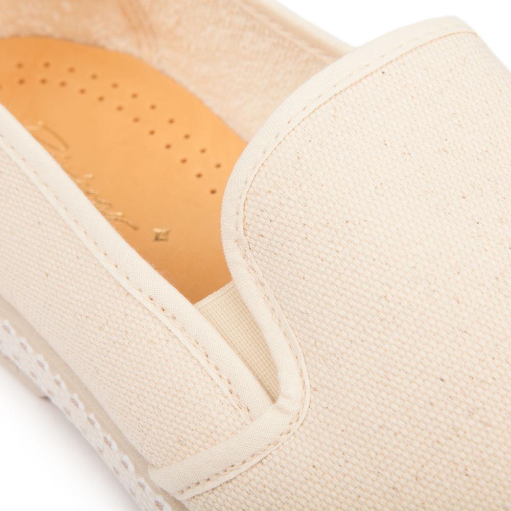Classic Canvas Beige