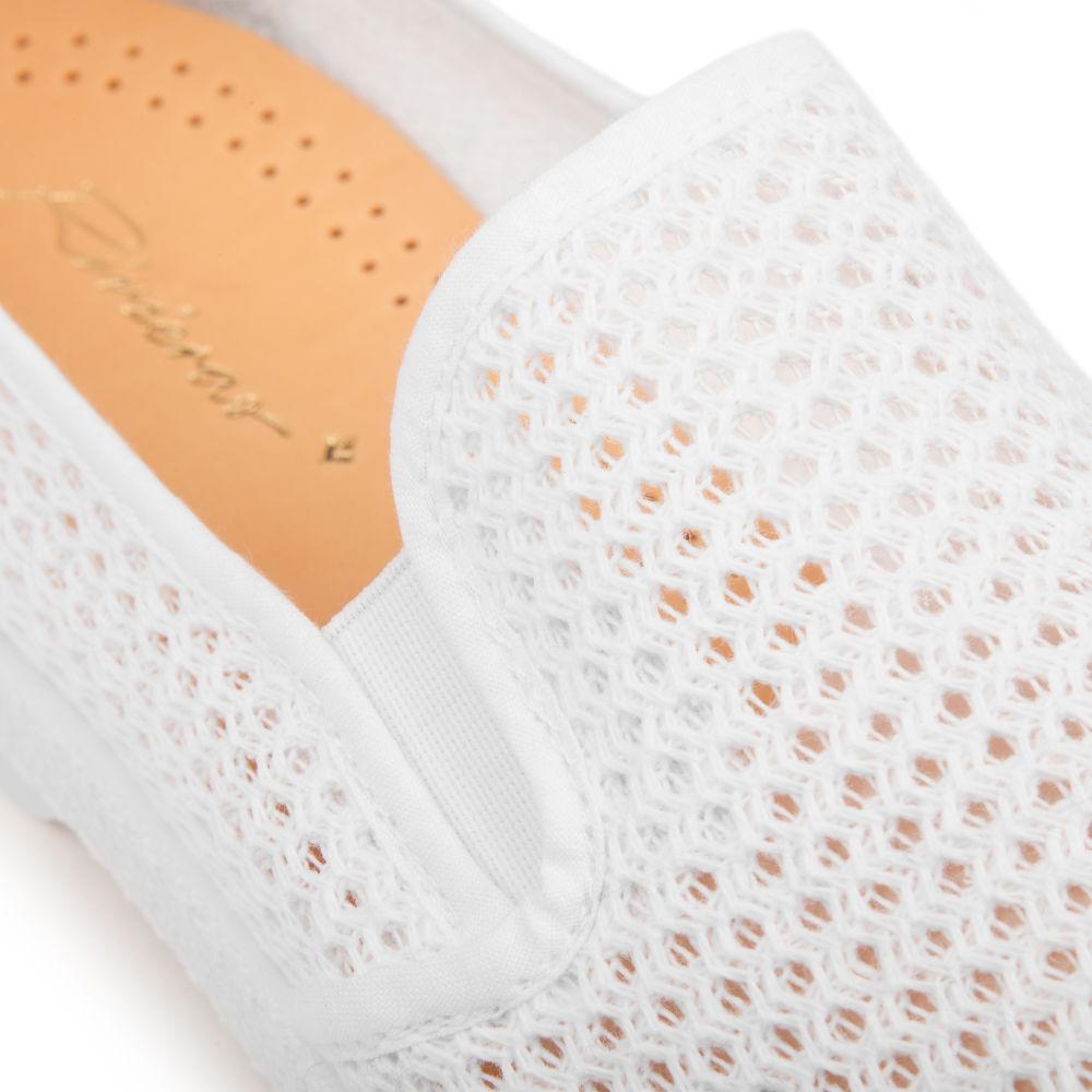 Classic Mesh White